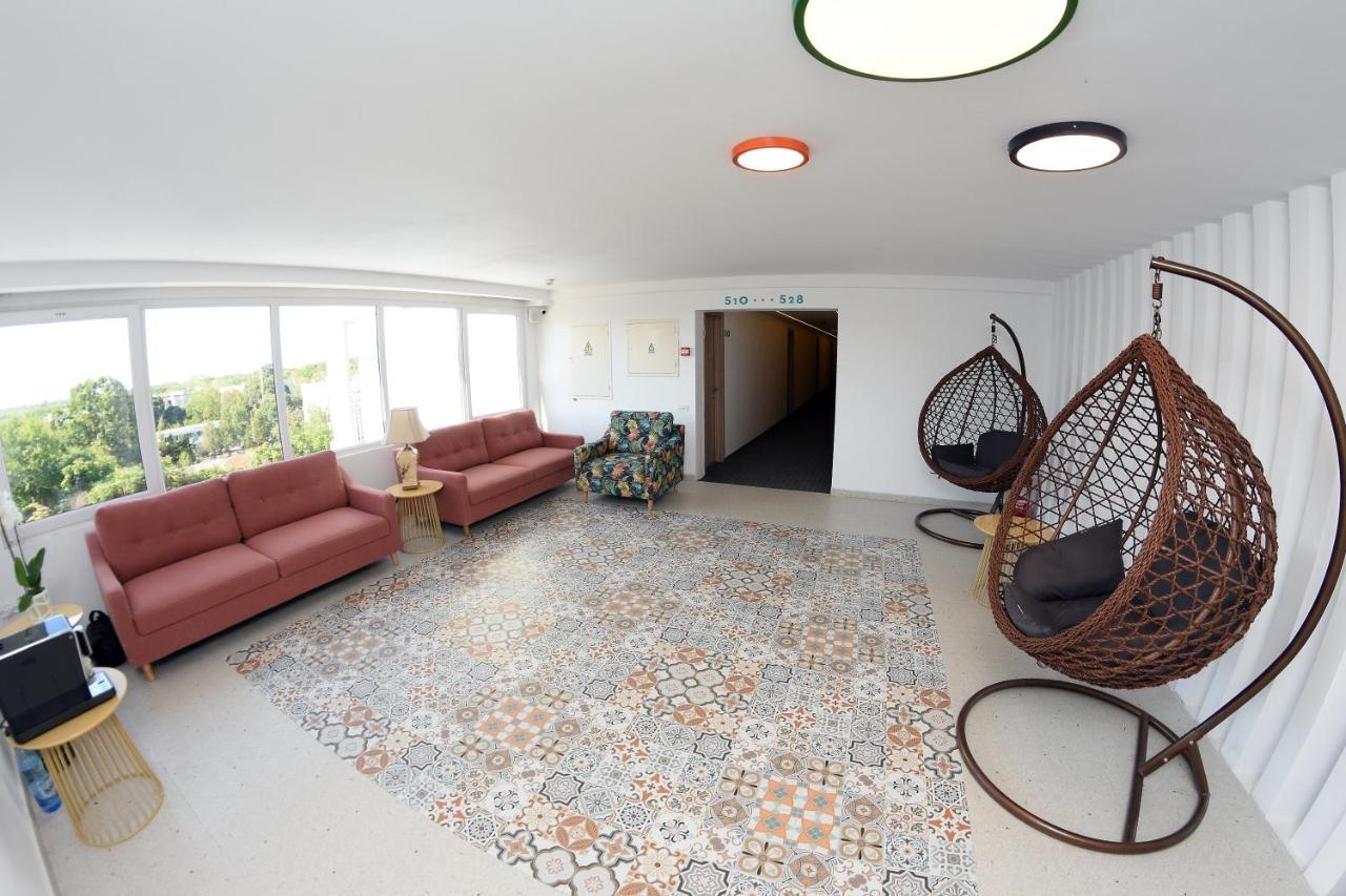 נפטון Spring Holiday Resort מראה חיצוני תמונה